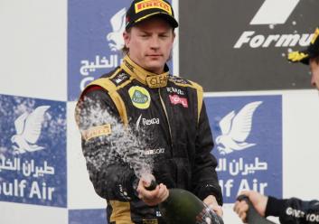 24844_12_04_22WebNews2Pic2_353x248