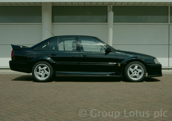 Lotus Carlton